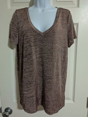 Women's Express Large Metallic V Neck Short Sleeve Top Shimmery Summer